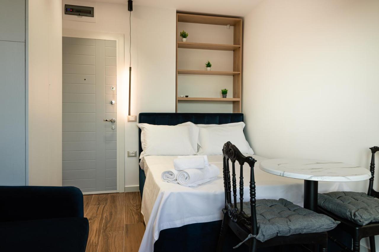 Cozy And Chic Studio Apartment Tirana Exterior foto